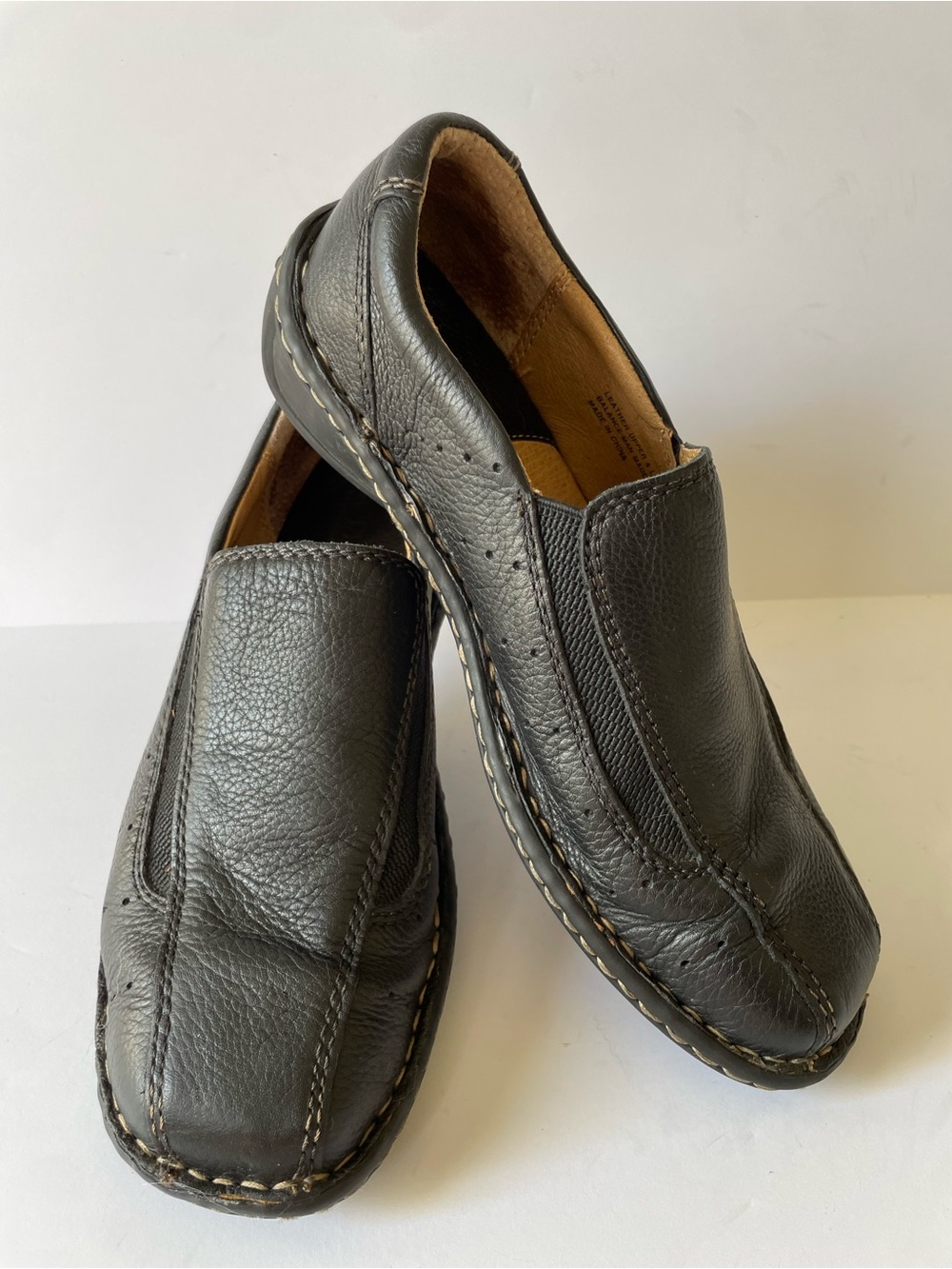 Born Black Leather Loafers Slip-On Comfort Walking Shoes Women’s Size 8.5 M

Ste
